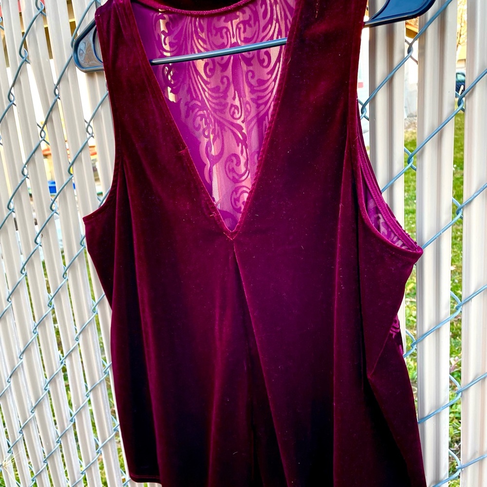 Gorgeous Holiday Burgundy Cut Velvet Trapeze Fly Away Tank Top M/L - Picture 8 of 9